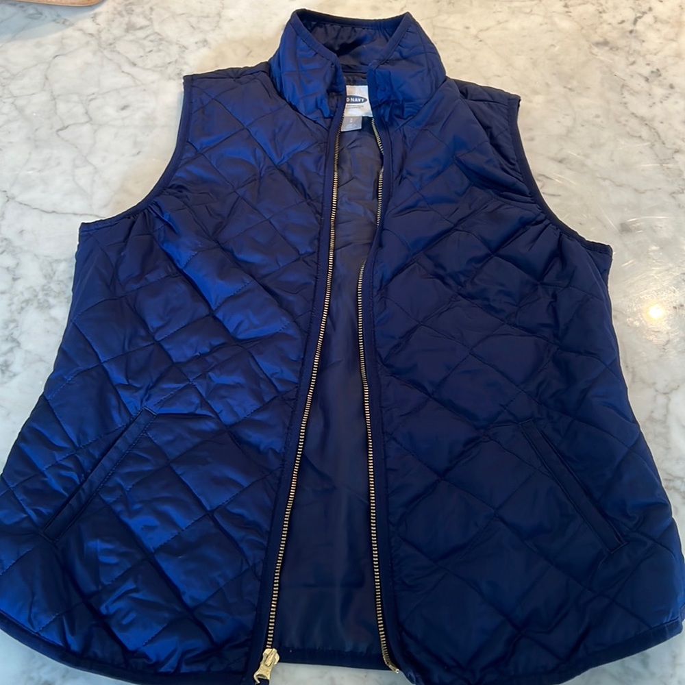 Old Navy Puffer Vest - S